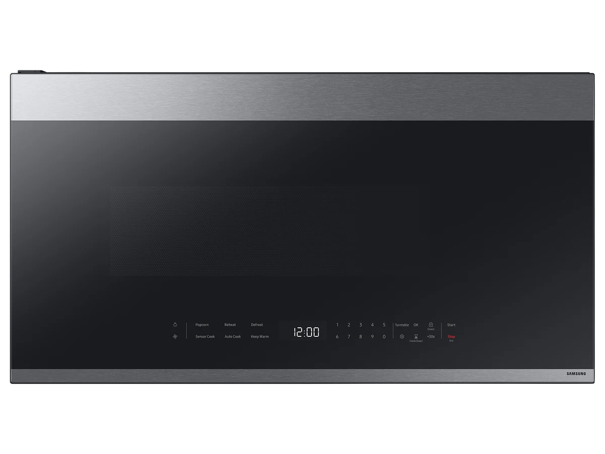 Microondas Samsung Bespoke de 2.1 pies cúbicos sobre la estufa — acero inoxidable