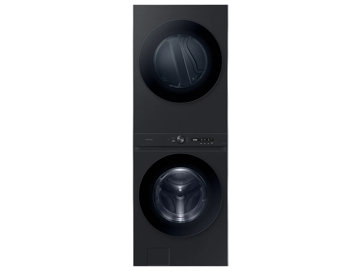 Centro de lavado Samsung Bespoke AI con lavadora de 4.6 pies cúbicos y secadora eléctrica de 7.6 pies cúbicos — negro cepillado